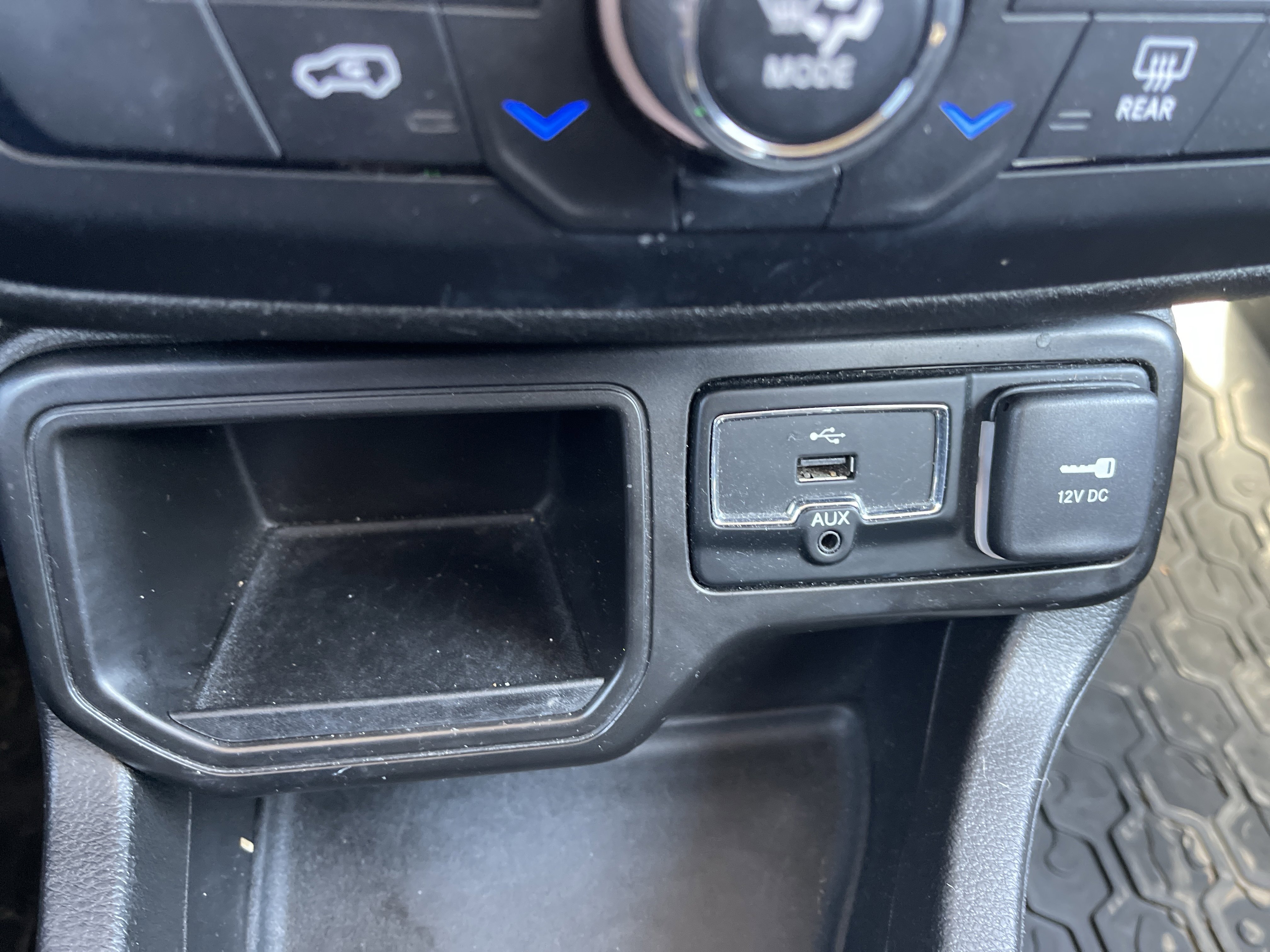 Used 2021 Jeep Renegade Sport image 27