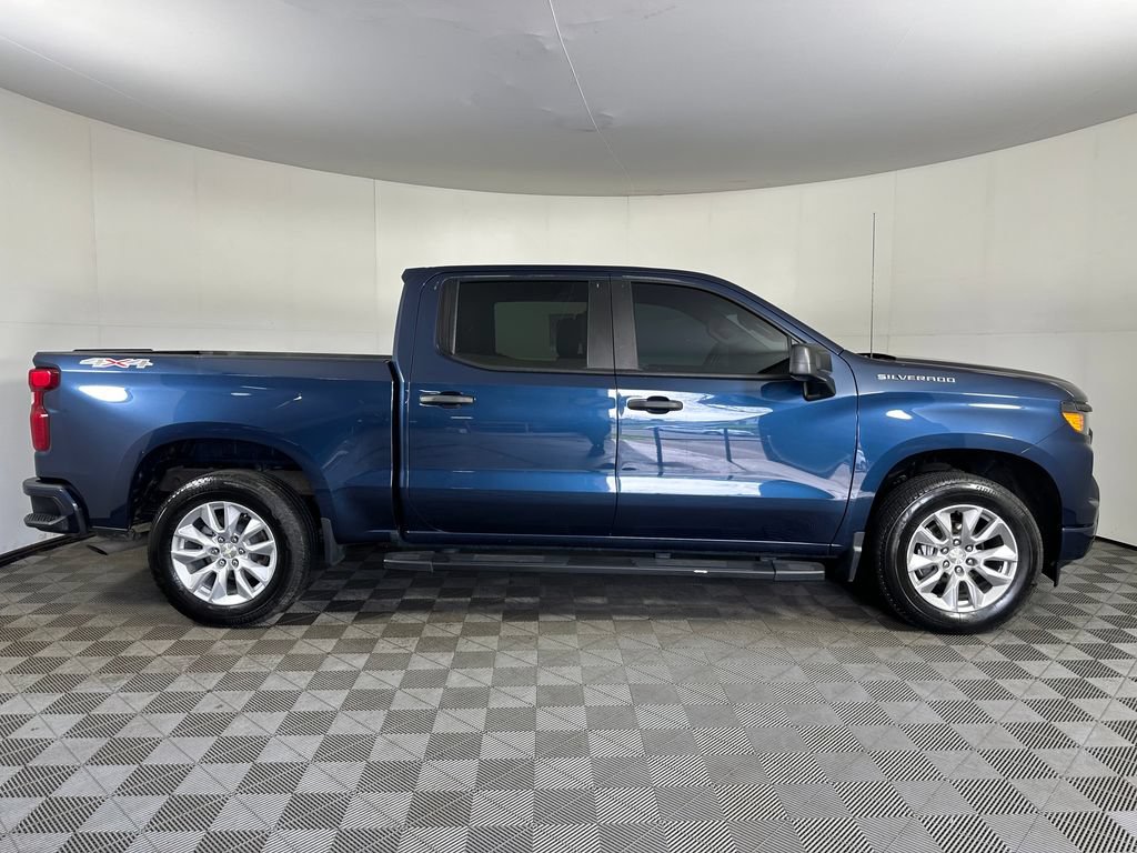 Used 2022 Chevrolet Silverado 1500 Custom AWD/4WD image 6