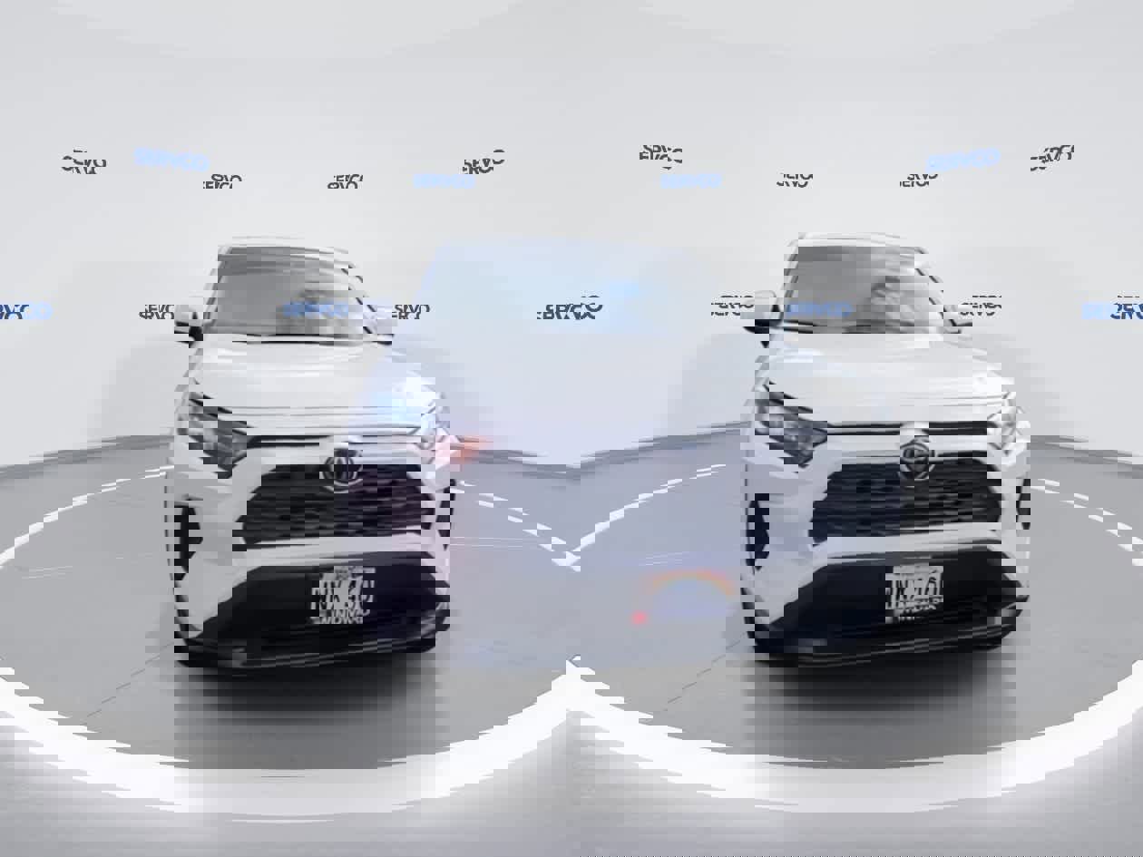 Used 2022 Toyota RAV4 LE FWD image 3