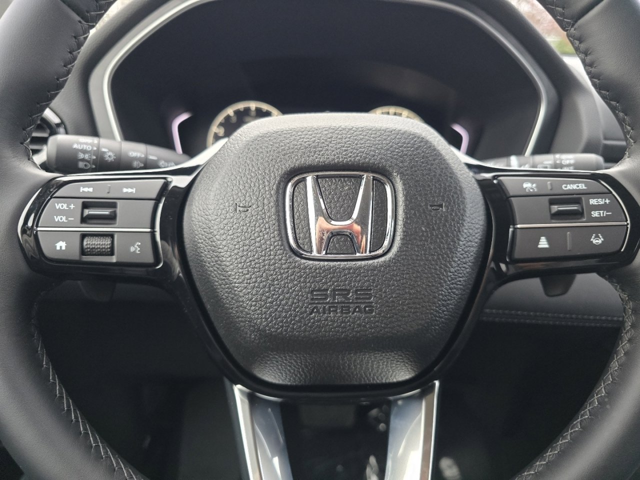 New 2025 Honda Pilot Touring image 29