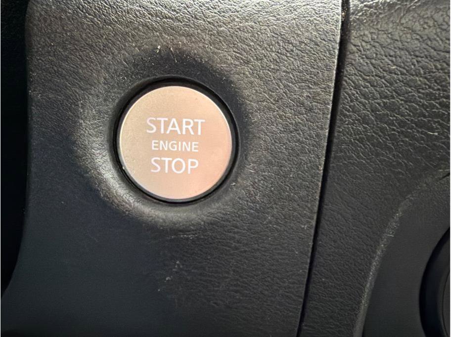 Used 2022 Nissan Frontier SV AWD/4WD image 19