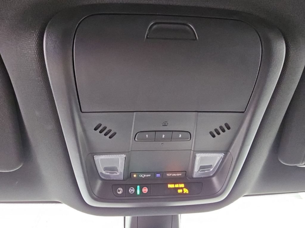 Used 2024 Buick Enclave Essence FWD image 23