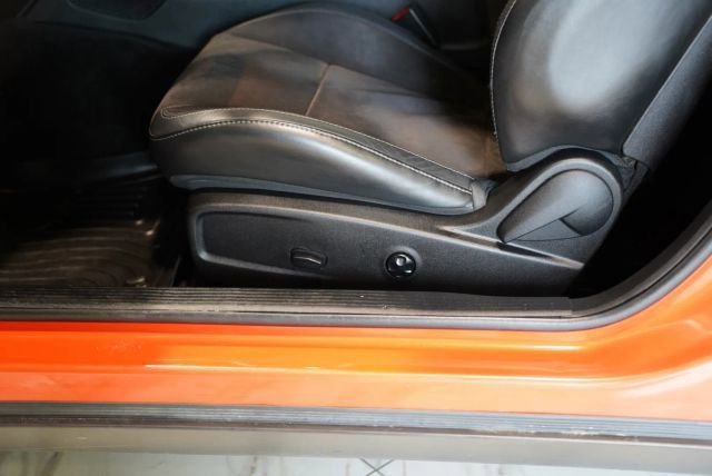 Used 2017 Dodge Challenger R/T Scat Pack RWD image 24