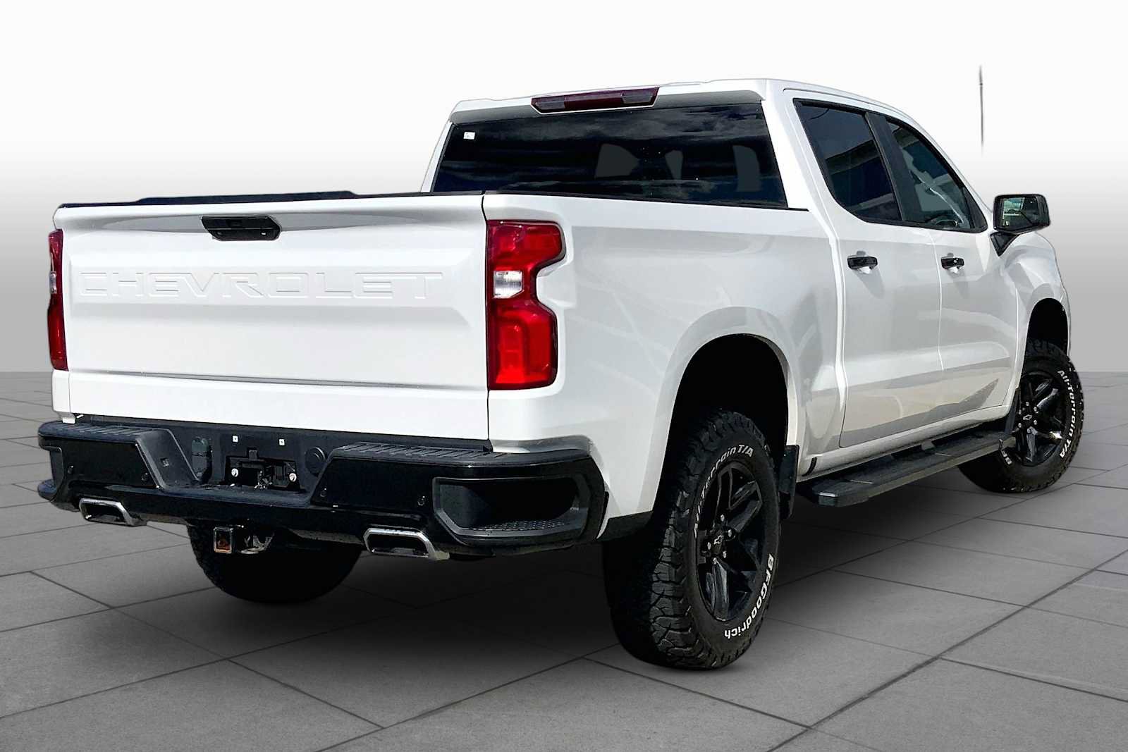 Used 2022 Chevrolet Silverado 1500 LT Trail Boss w/ Safety Package AWD/4WD image 13