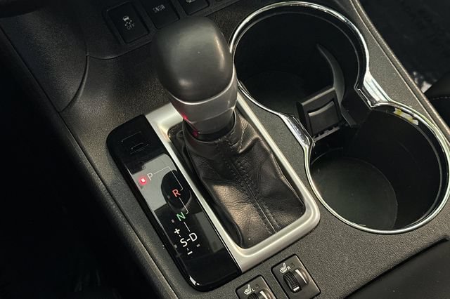 Certified 2019 Toyota Highlander XLE AWD/4WD image 28