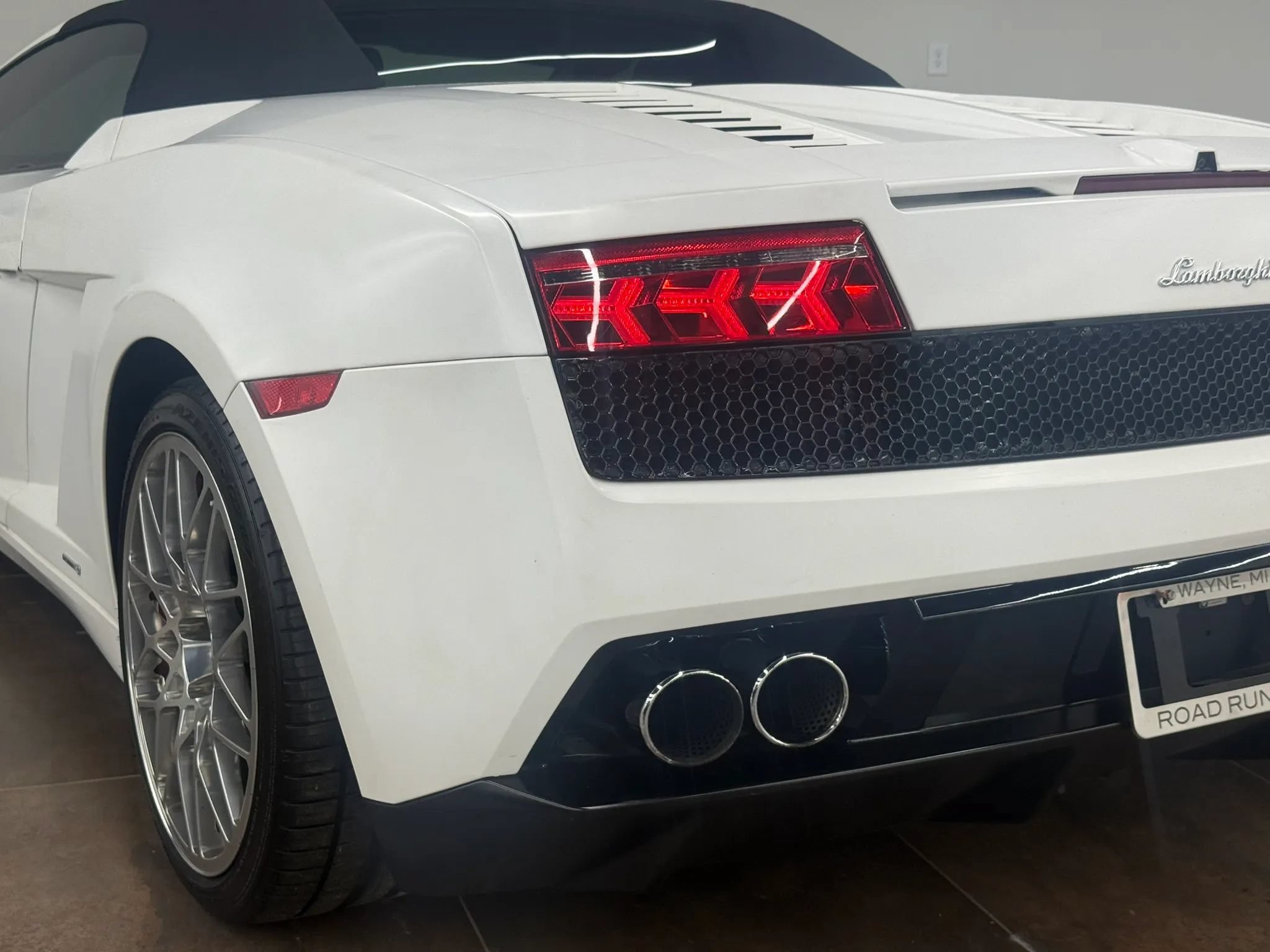 Used 2010 Lamborghini Gallardo LP 560-4 AWD/4WD image 10