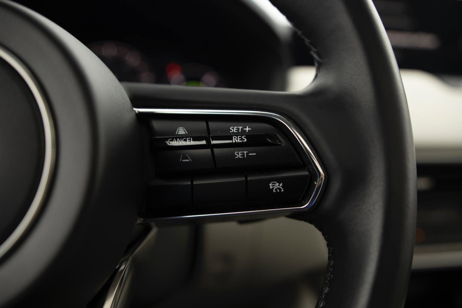 Used 2024 MAZDA CX-90 Plug-In Hybrid w/ Premium Plus image 7