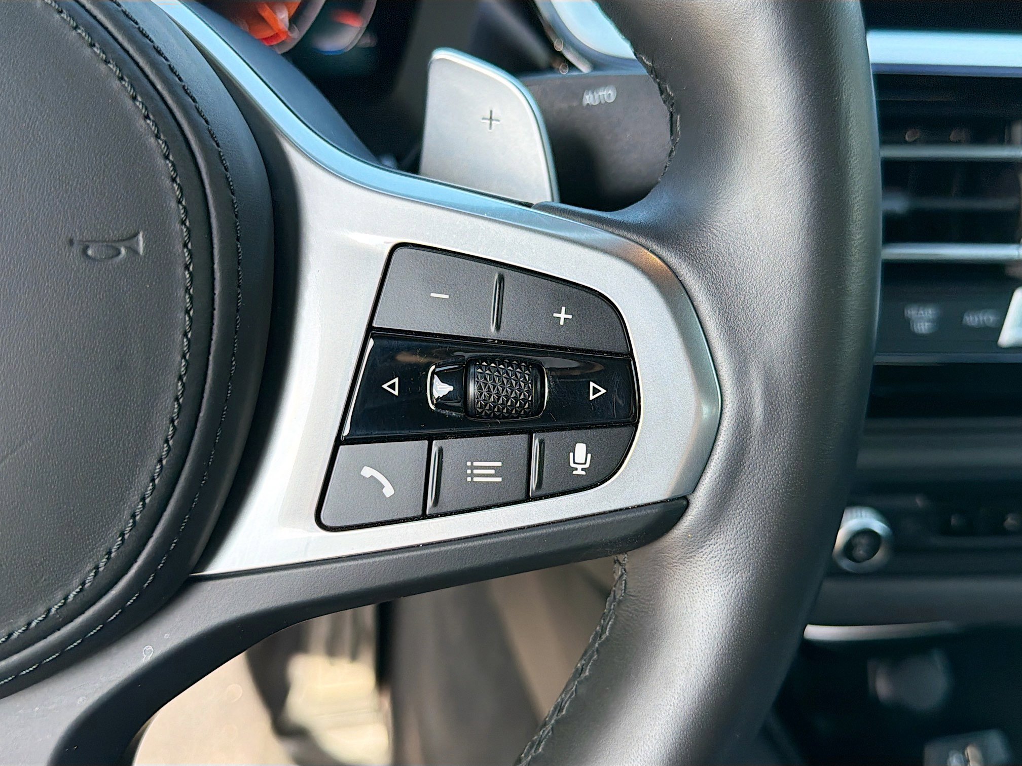 Used 2026 BMW Z4 sDrive30i image 36