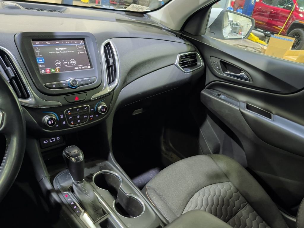 Used 2019 Chevrolet Equinox LT image 17