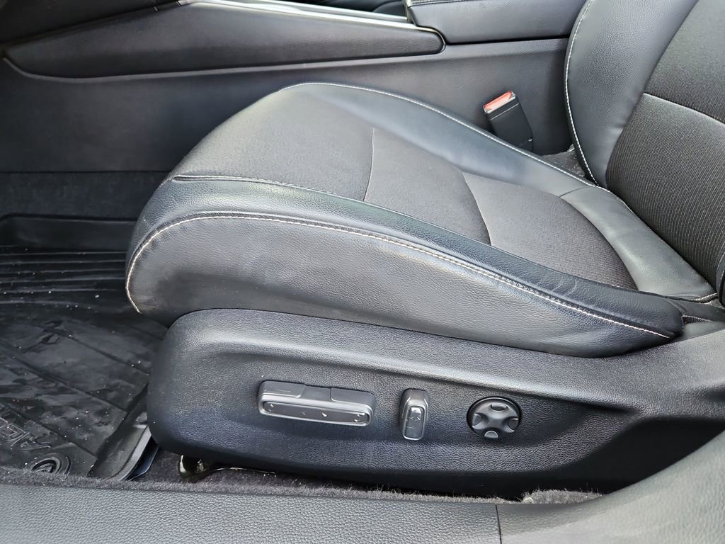 Used 2018 Honda Accord Sport image 25