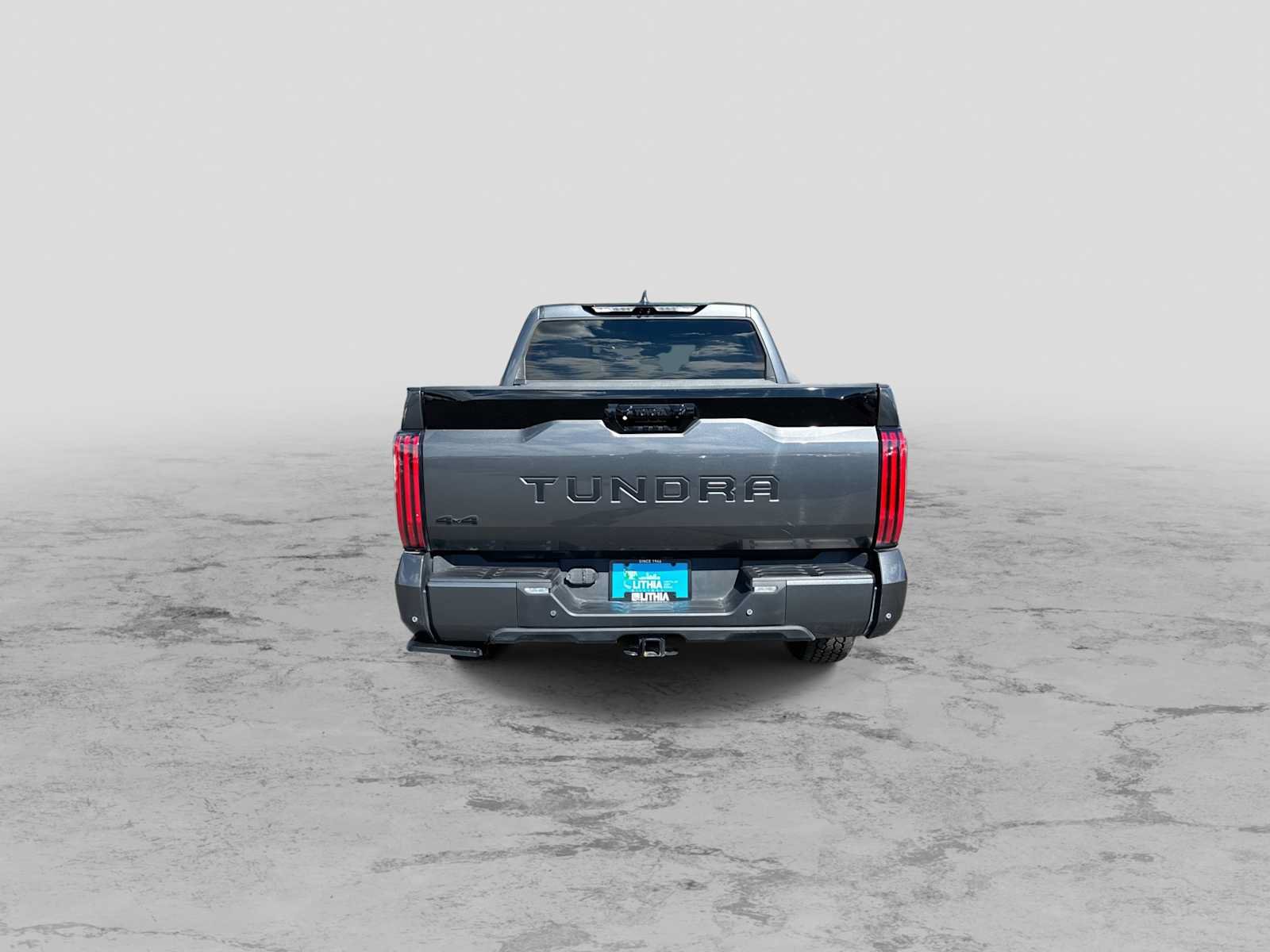 Used 2024 Toyota Tundra Platinum AWD/4WD image 7