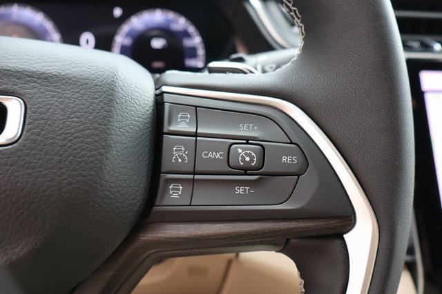 New 2025 Jeep Grand Cherokee Limited image 15