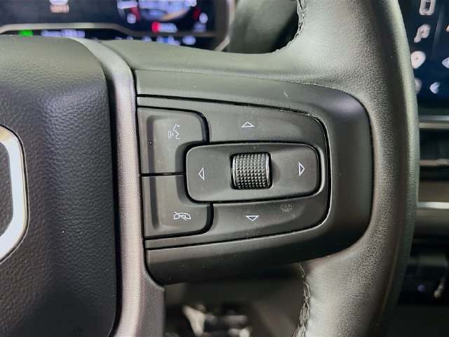 Used 2025 GMC Sierra 1500 SLT AWD/4WD image 33
