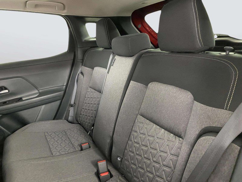 New 2025 Nissan Kicks SV w/ SV Premium Package AWD/4WD image 28