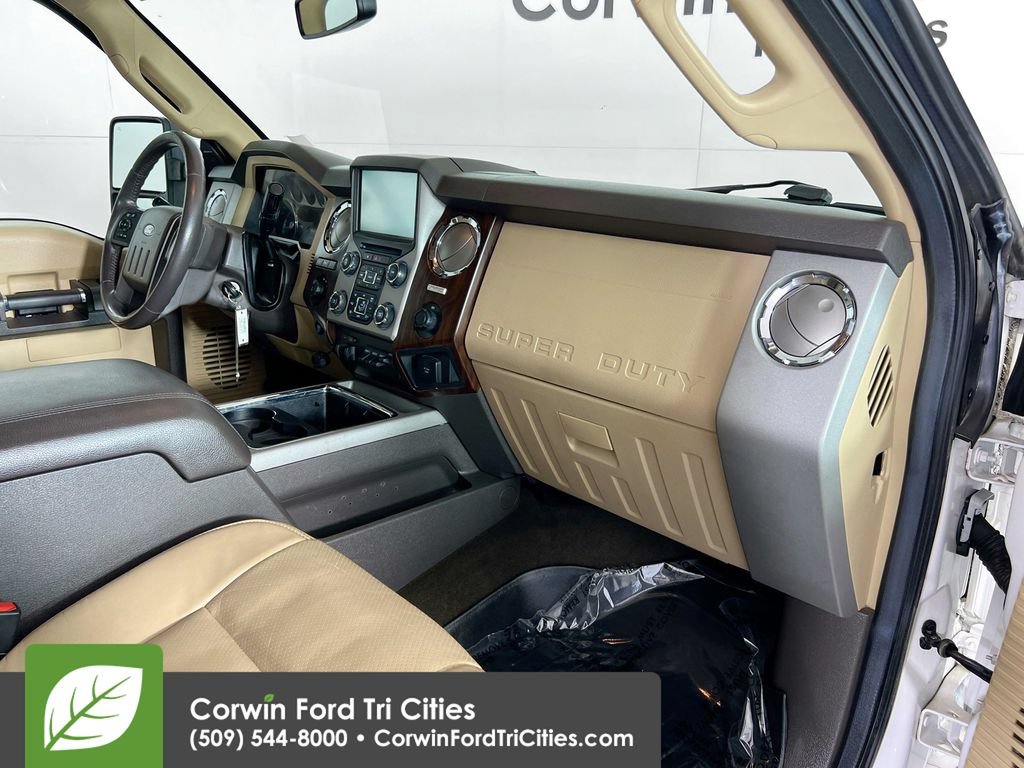 Used 2016 Ford F250 Lariat w/ Lariat Ultimate Package AWD/4WD image 28