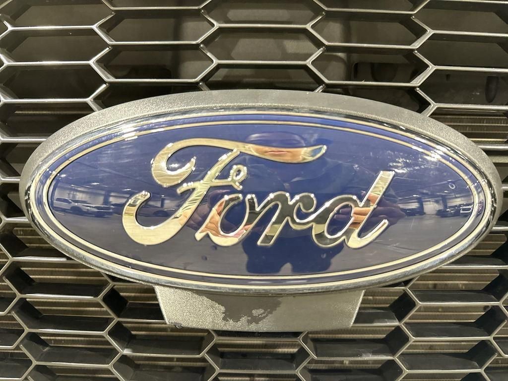Used 2024 Ford Transit 250 Low Roof w/ Exterior Upgrade Package image 24