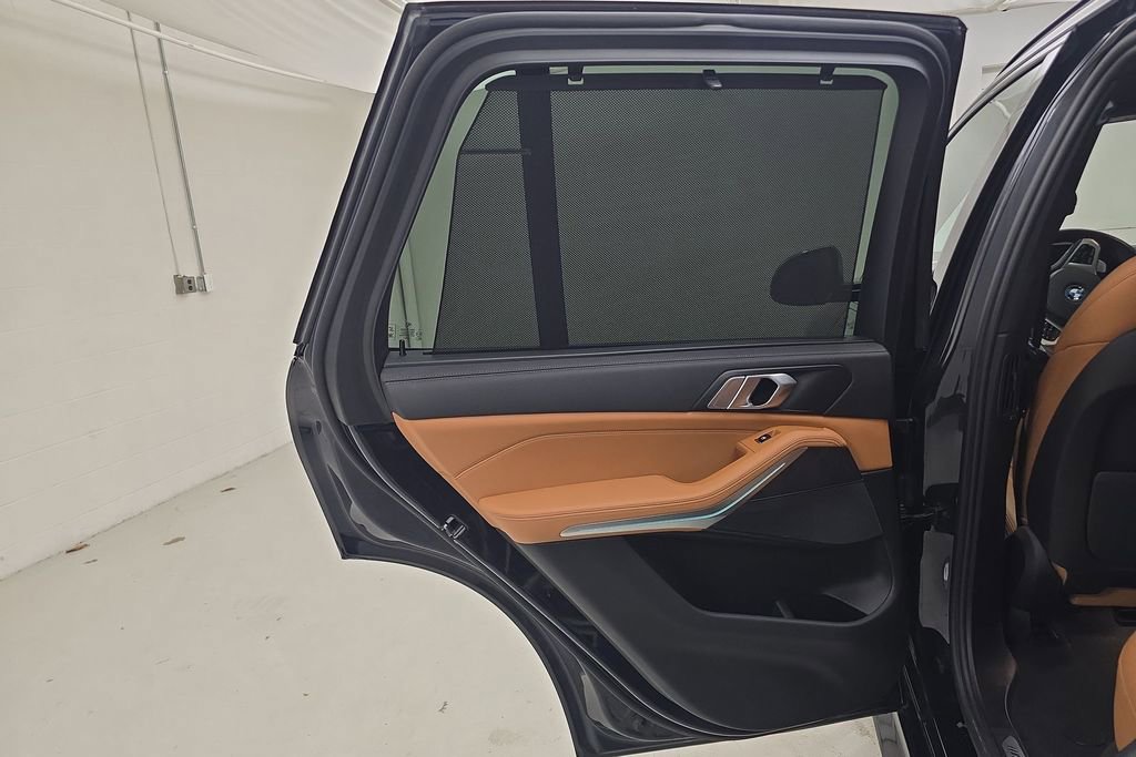 Certified 2023 BMW X5 xDrive45e w/ Executive Package image 28