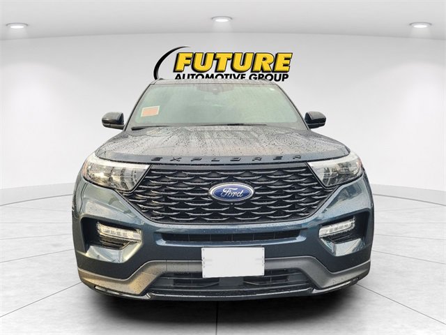 Used 2023 Ford Explorer ST-Line w/ Class IV Trailer Tow Package image 2