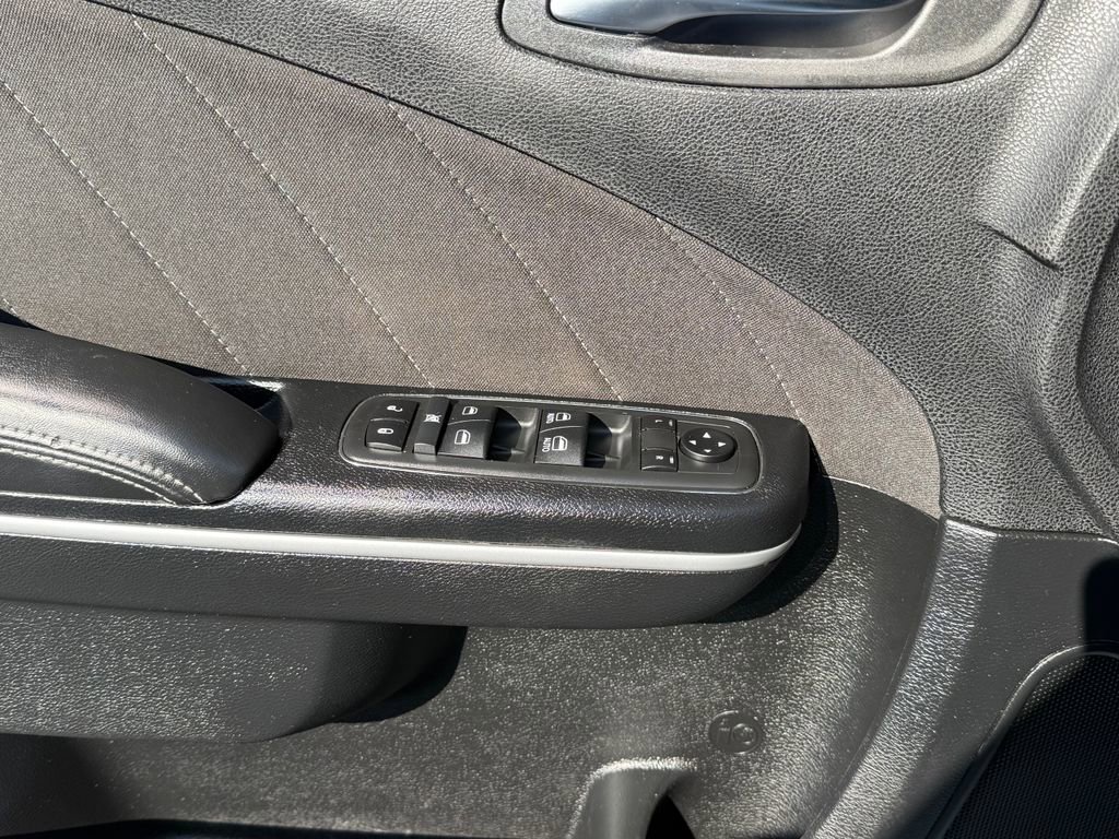 Used 2020 Dodge Charger SXT image 20