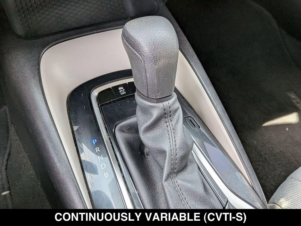 Used 2021 Toyota Corolla LE FWD image 19