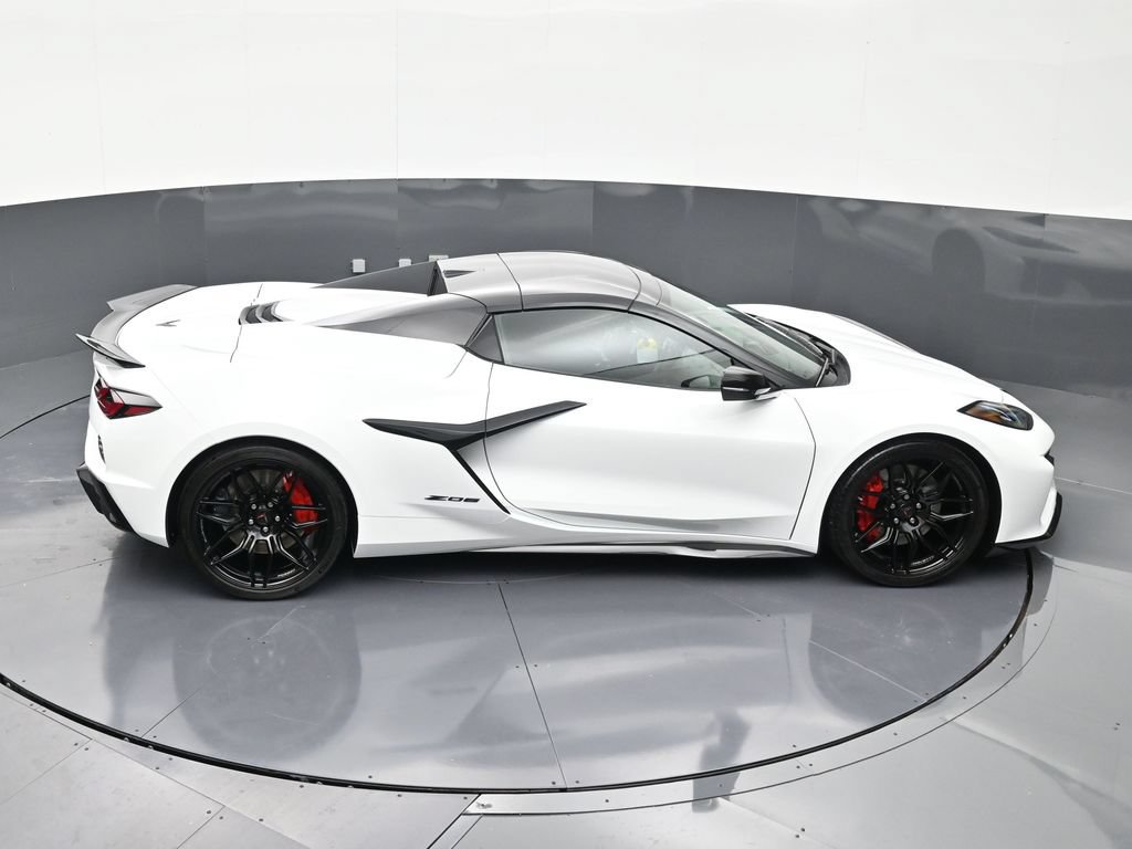Used 2026 Chevrolet Corvette Z06 RWD image 14