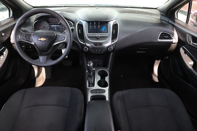Used 2017 Chevrolet Cruze LT w/ RS Package FWD image 2