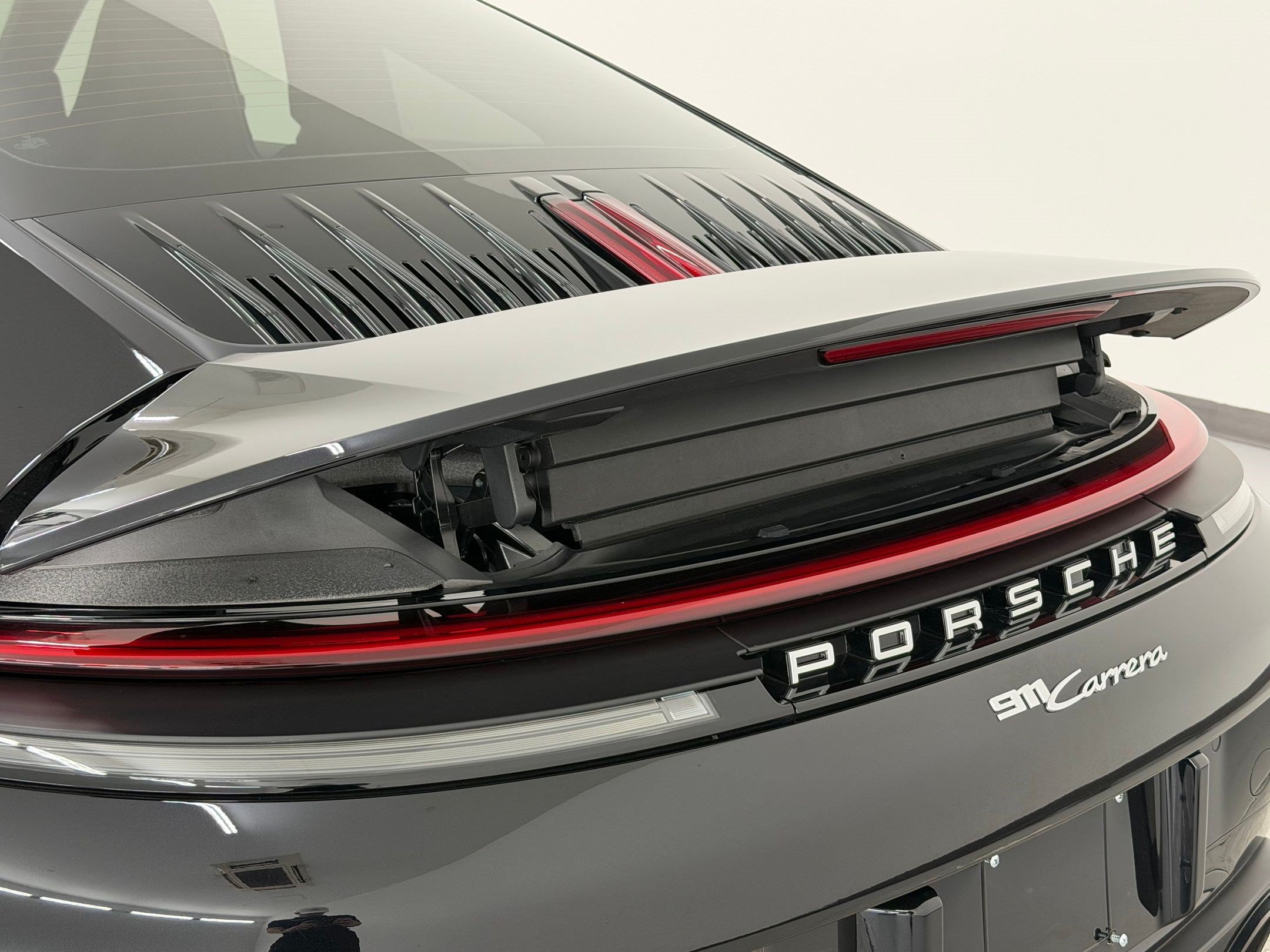 Certified 2026 Porsche 911 Carrera RWD image 32