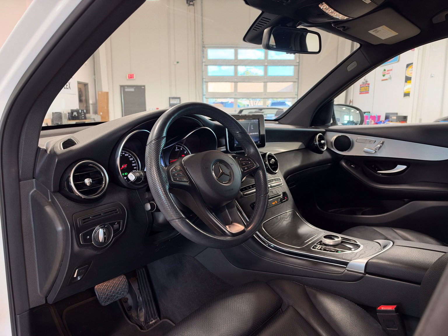 Used 2019 Mercedes-Benz GLC 300 image 14