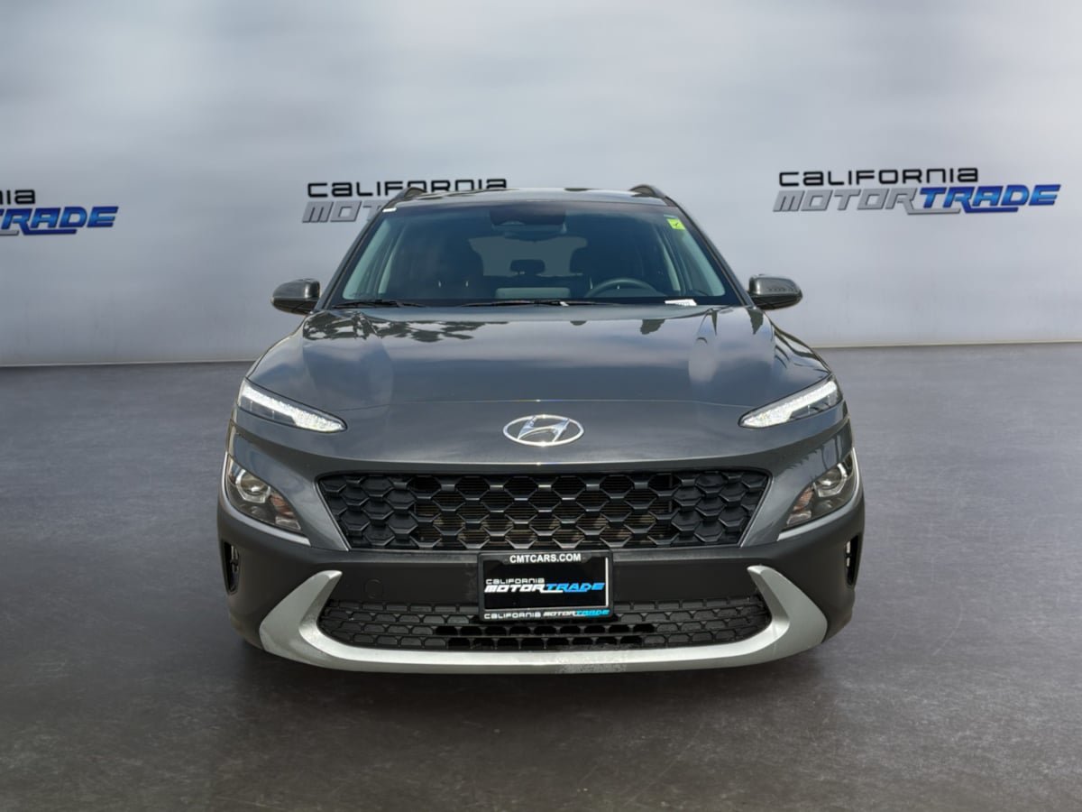 Used 2023 Hyundai Kona SEL w/ Cargo Package FWD image 2