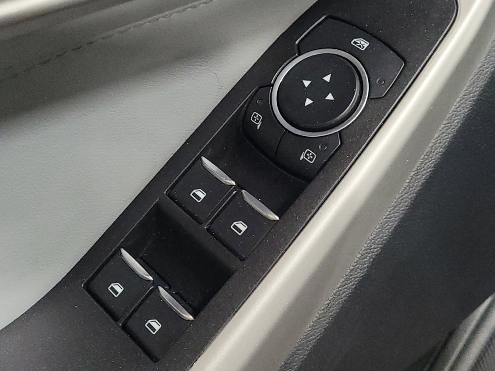 Used 2022 Ford Explorer XLT w/ Equipment Group 202A image 27