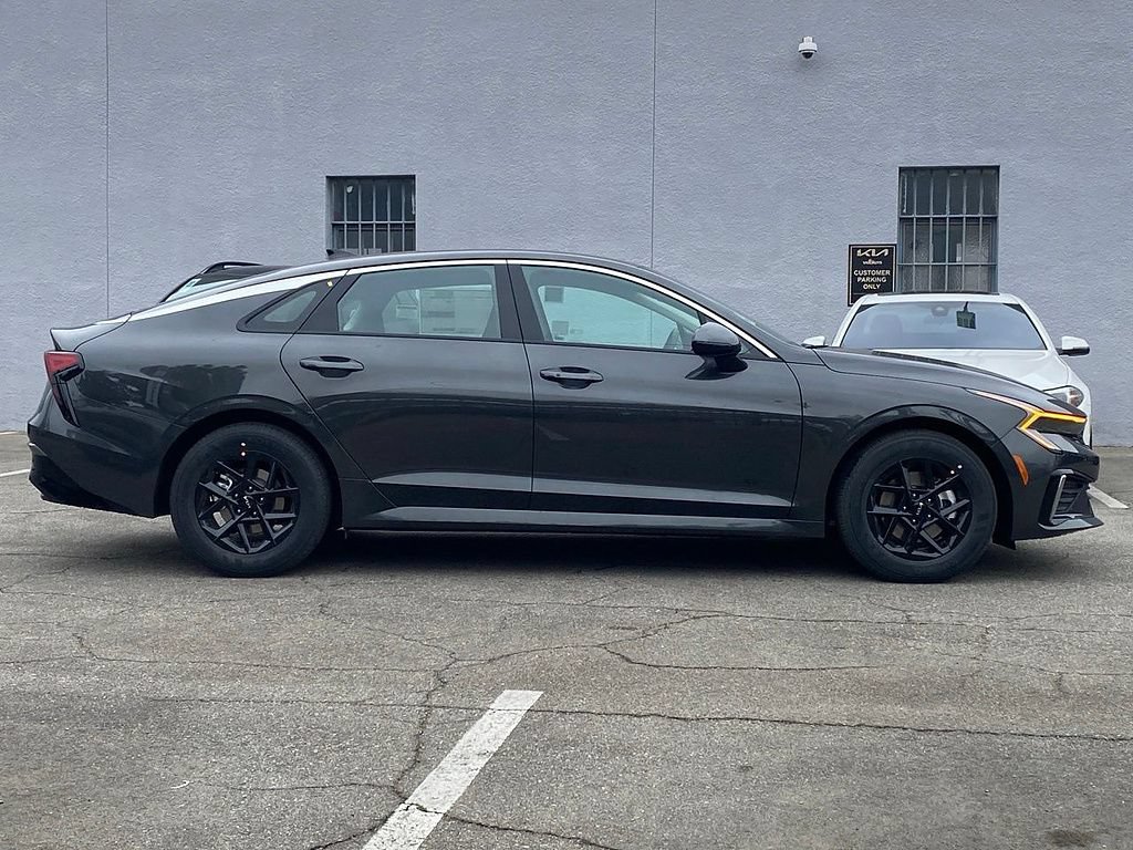 New 2026 Kia K5 LXS FWD image 2