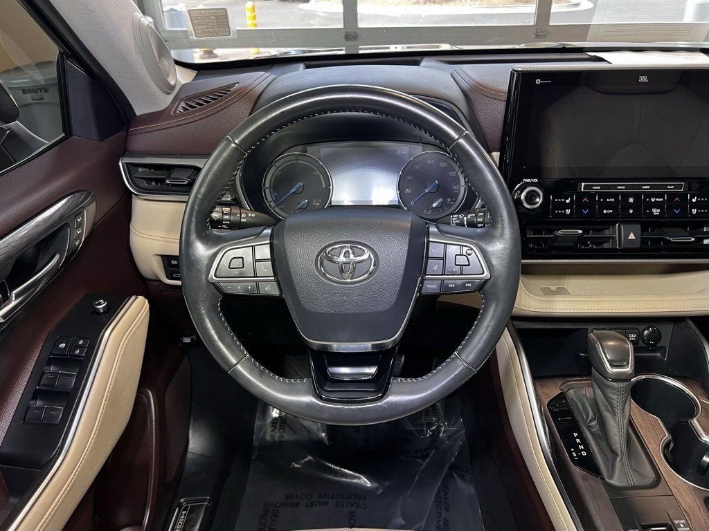 Certified 2020 Toyota Highlander Platinum image 16