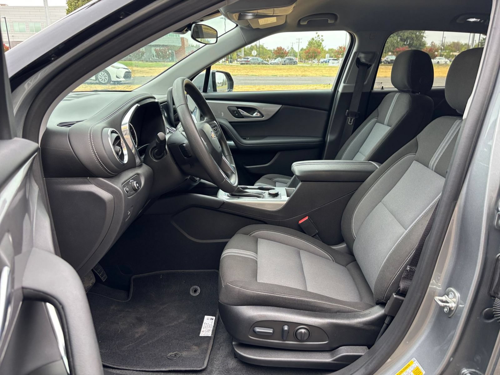 Used 2026 Chevrolet Blazer LT FWD image 28