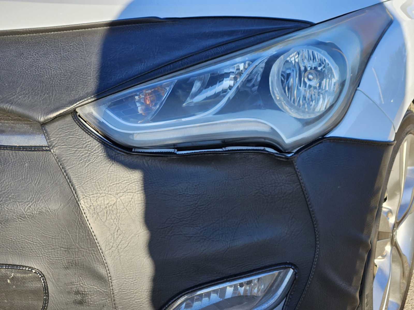 Used 2017 Hyundai Veloster Value Edition image 7