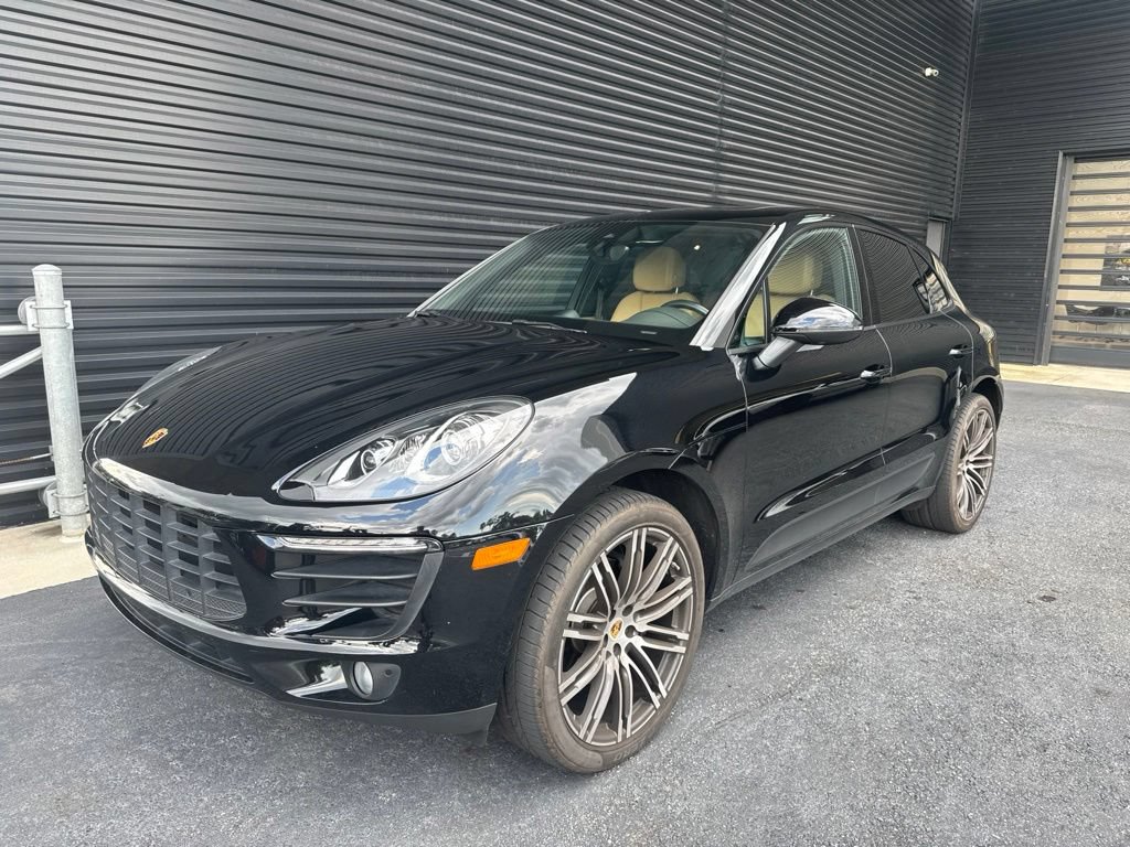 Used 2018 Porsche Macan Sport Edition AWD/4WD image 1