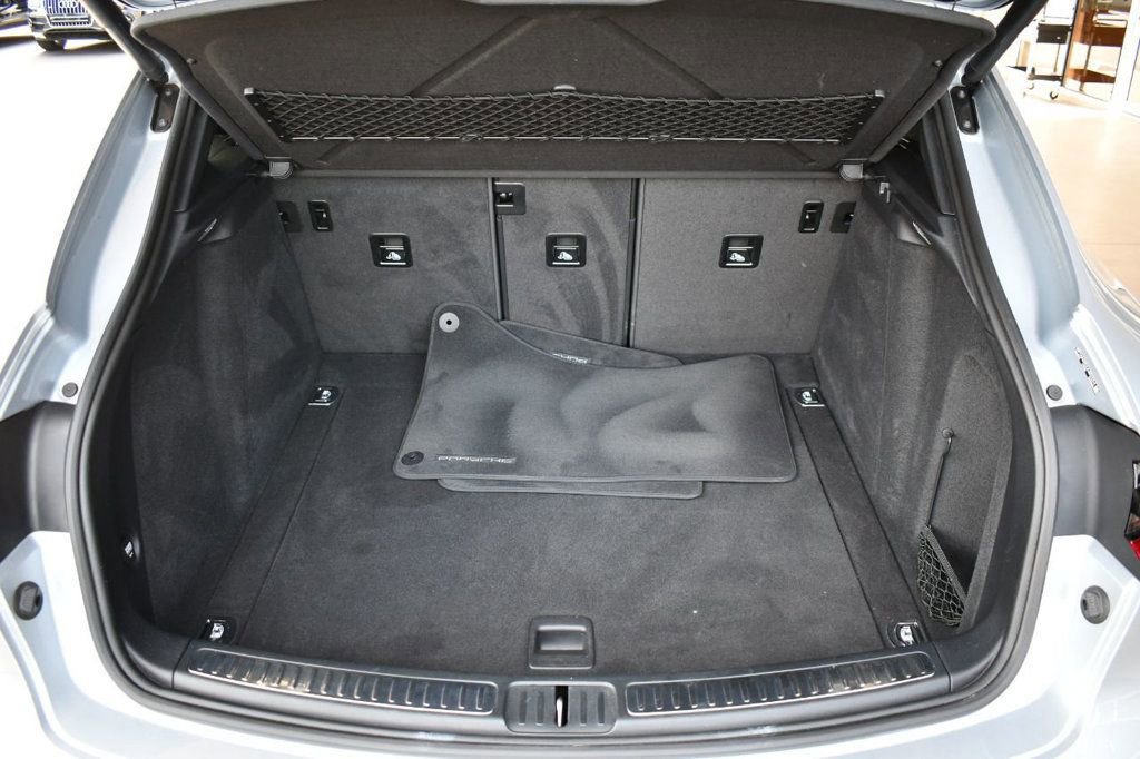 Used 2018 Porsche Macan image 17