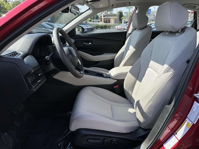 Certified 2025 Honda Accord SE image 12
