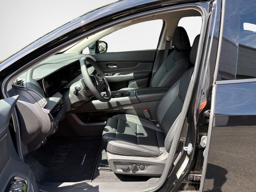 Used 2025 Nissan Murano SV AWD/4WD image 12