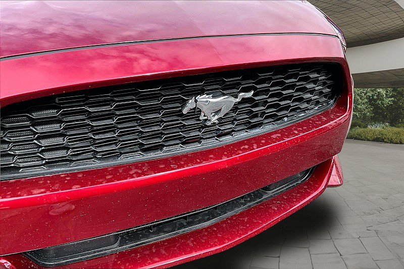 Used 2015 Ford Mustang Coupe image 22