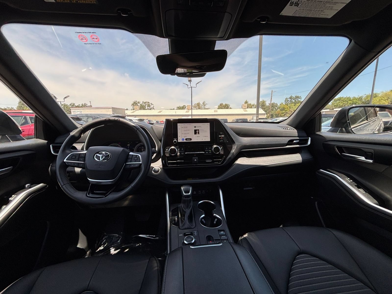 Used 2025 Toyota Highlander XSE AWD/4WD image 65