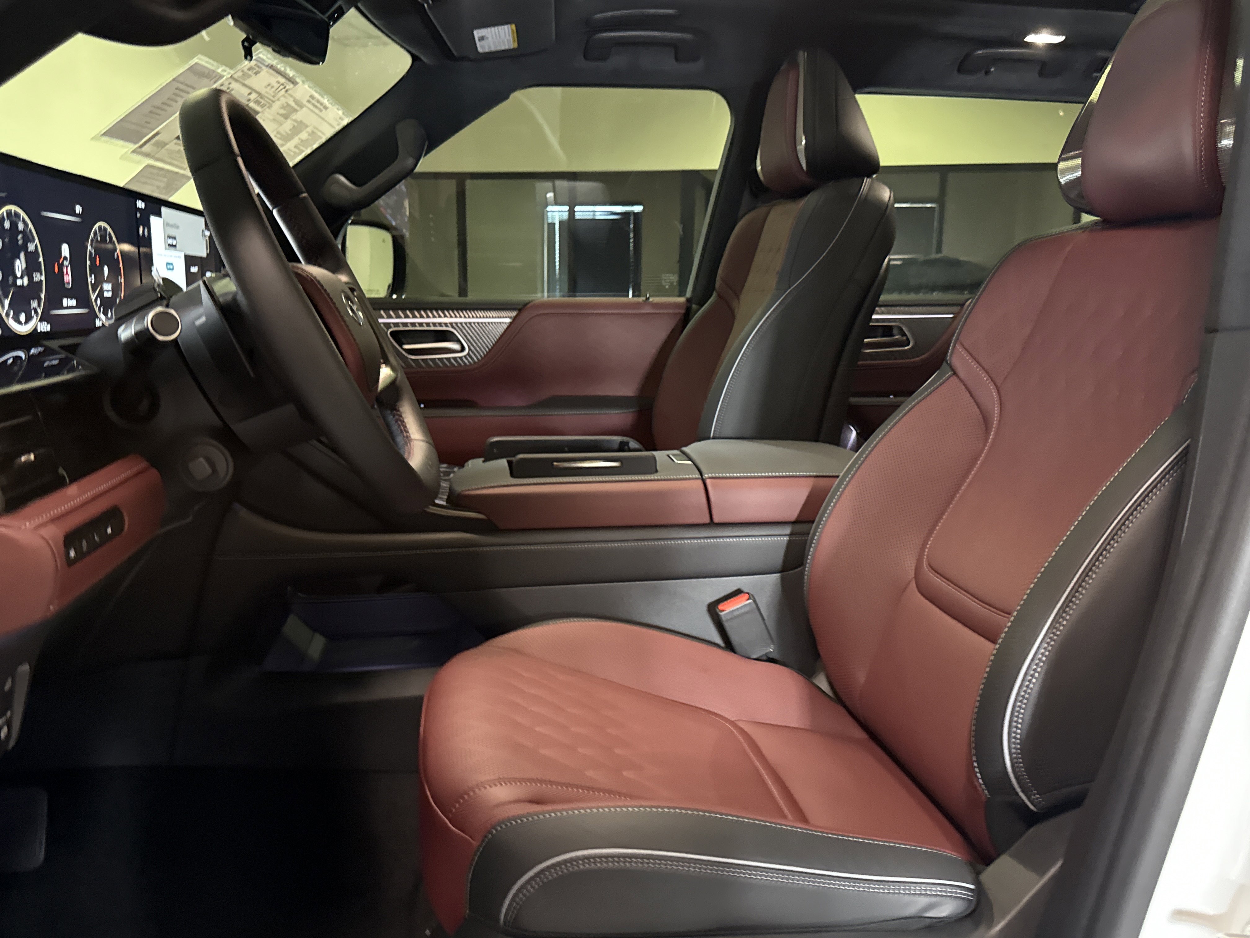 New 2026 INFINITI QX80 Autograph w/ Premium Cargo Package image 13