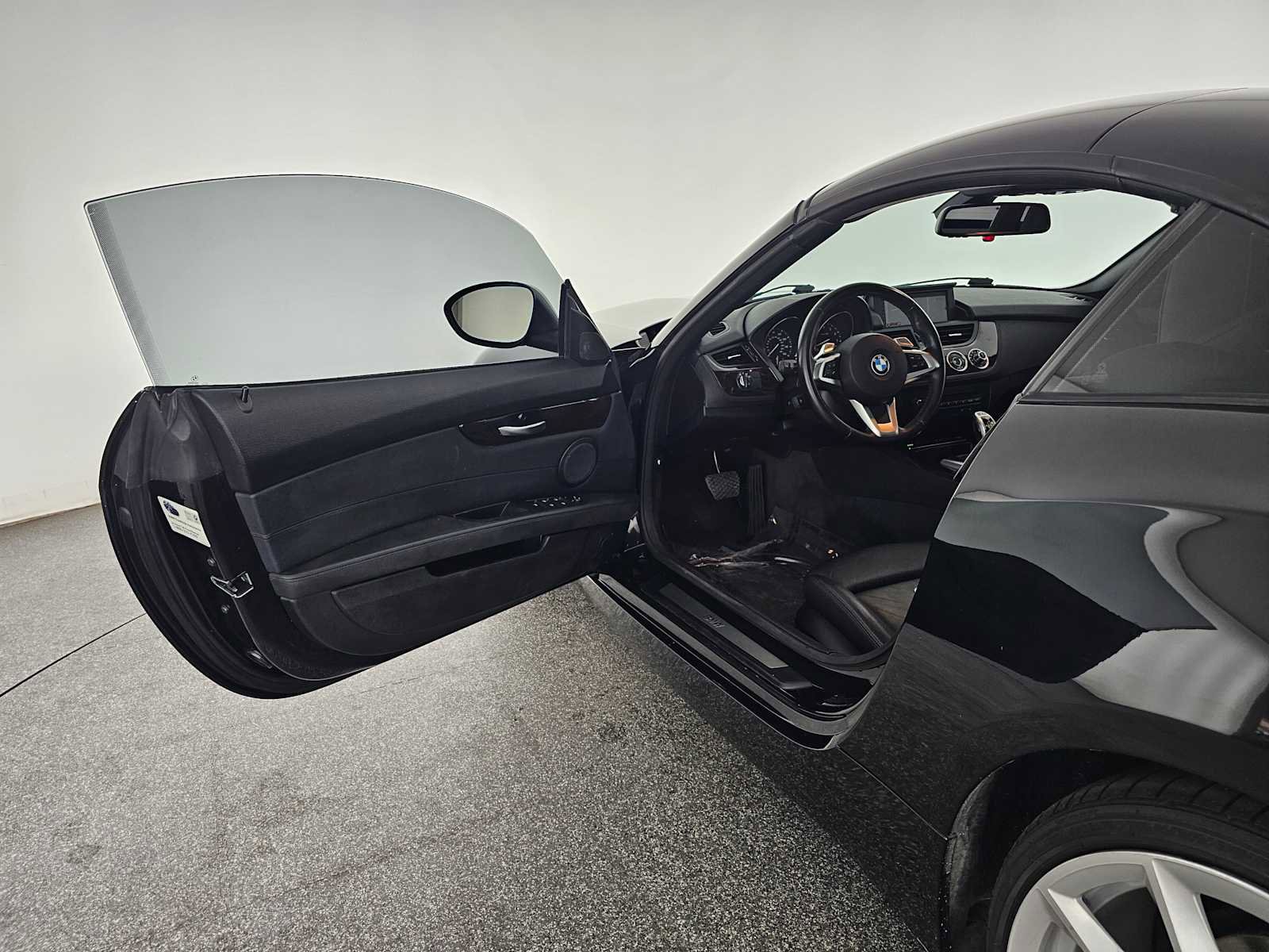 Used 2010 BMW Z4 sDrive35i image 15