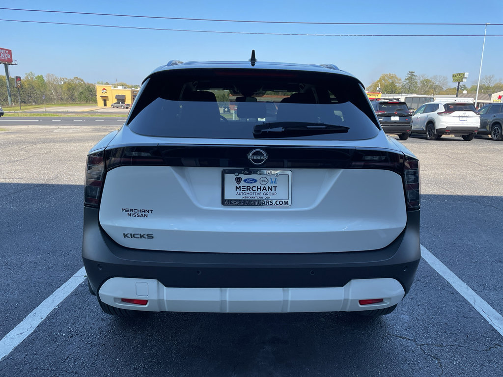 Certified 2025 Nissan Kicks SV w/ SV Premium Package image 21