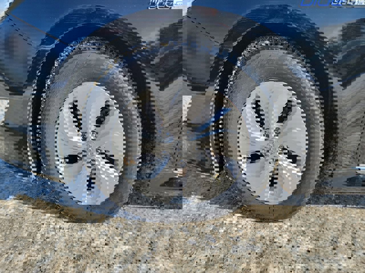 Used 2015 Hyundai Sonata Hybrid image 10