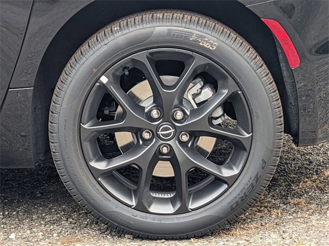 New 2026 Chrysler Pacifica Limited image 22
