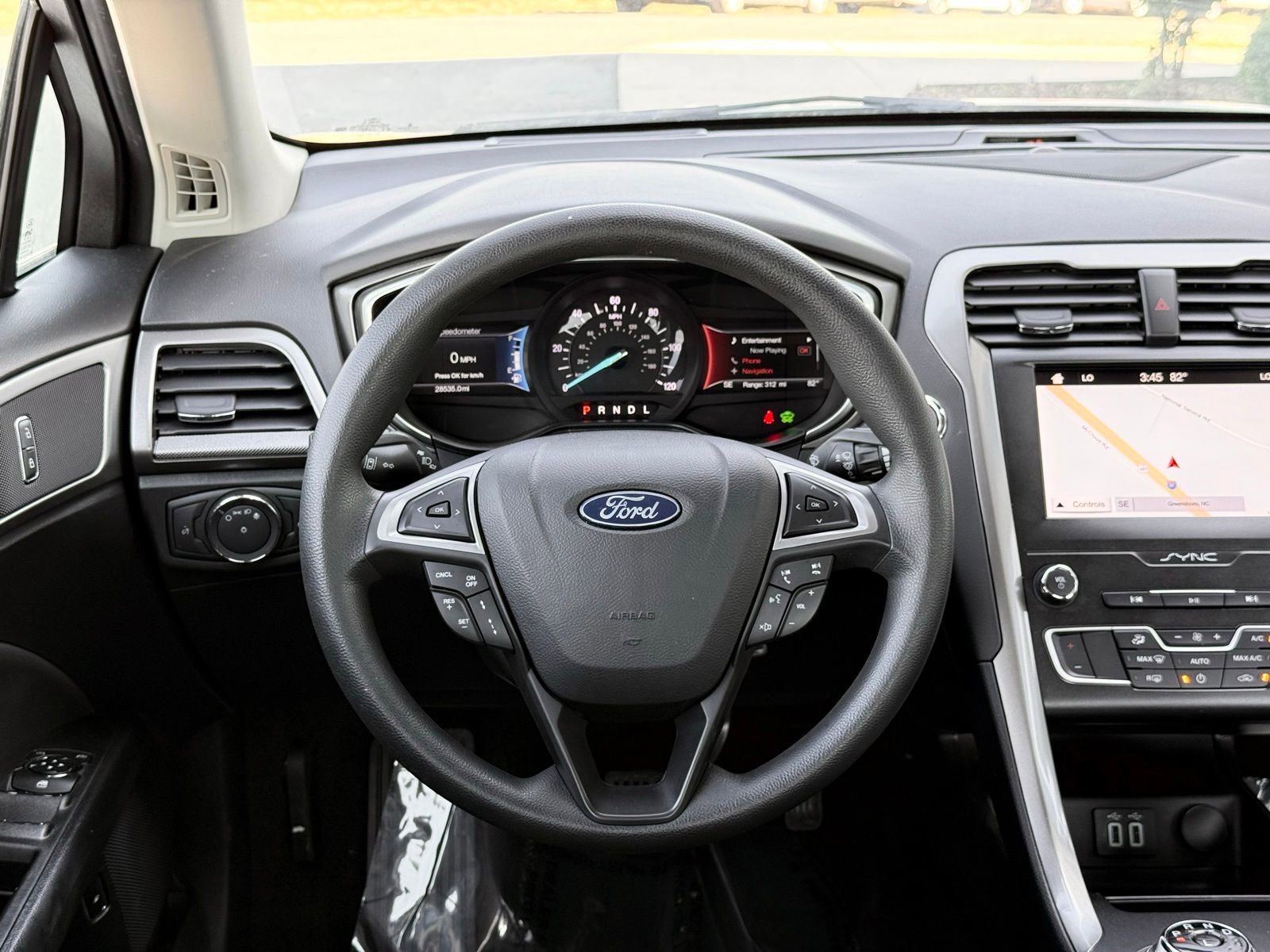 Used 2019 Ford Fusion SE FWD image 24