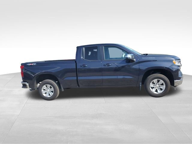 Used 2024 Chevrolet Silverado 1500 LT w/ Safety Package AWD/4WD image 3