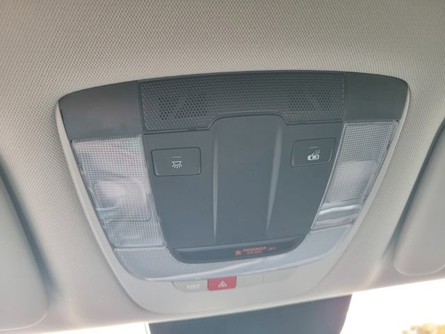 Used 2025 Kia Sportage EX image 21