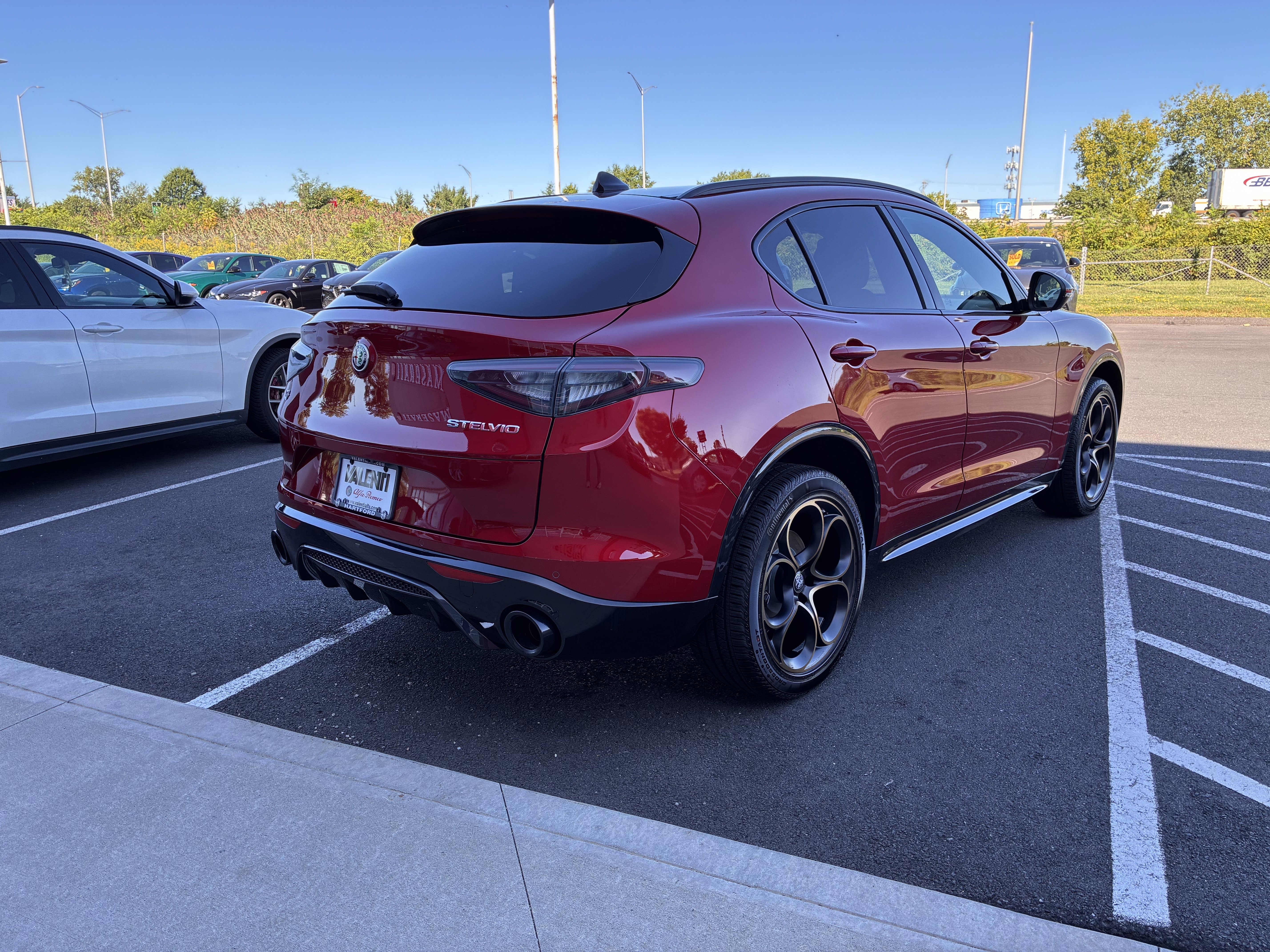 New 2025 Alfa Romeo Stelvio Sprint image 9