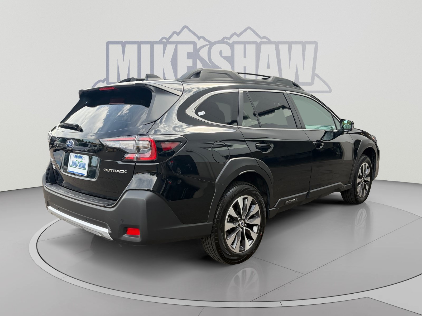 Used 2025 Subaru Outback Limited AWD/4WD image 5